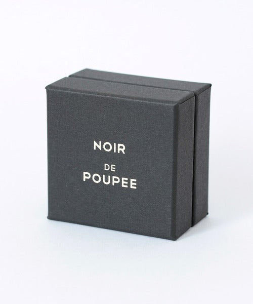 K10 petite flosⅡ シンプルクロスライン ピアス – NOIR DE POUPEE