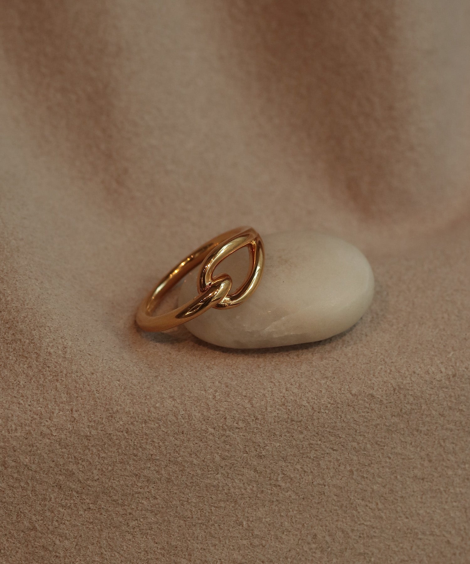 Ring – NOIR DE POUPEE