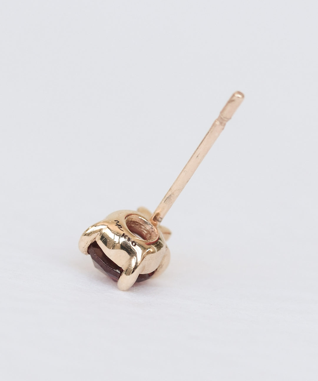 K10 Lucky U petit joie APPLE ピアス