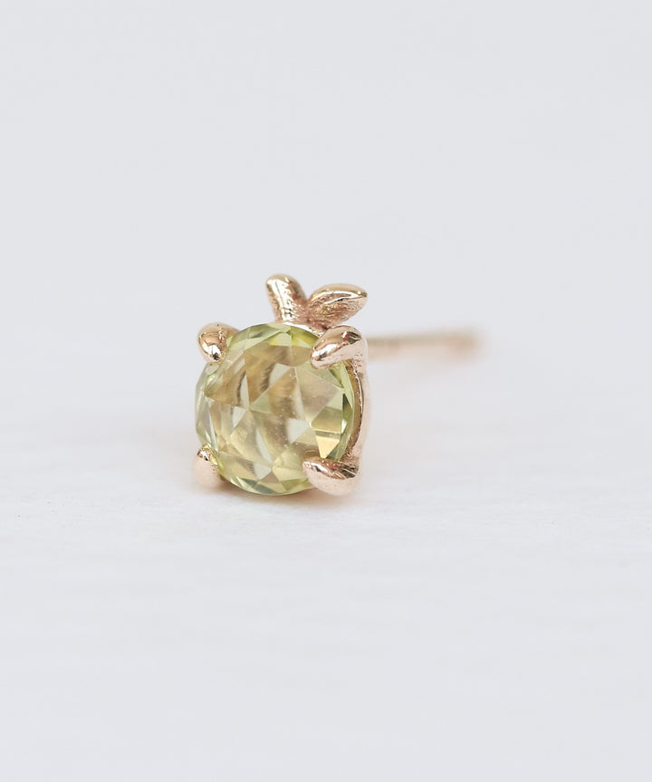 K10 Lucky U petit joie APPLE ピアス