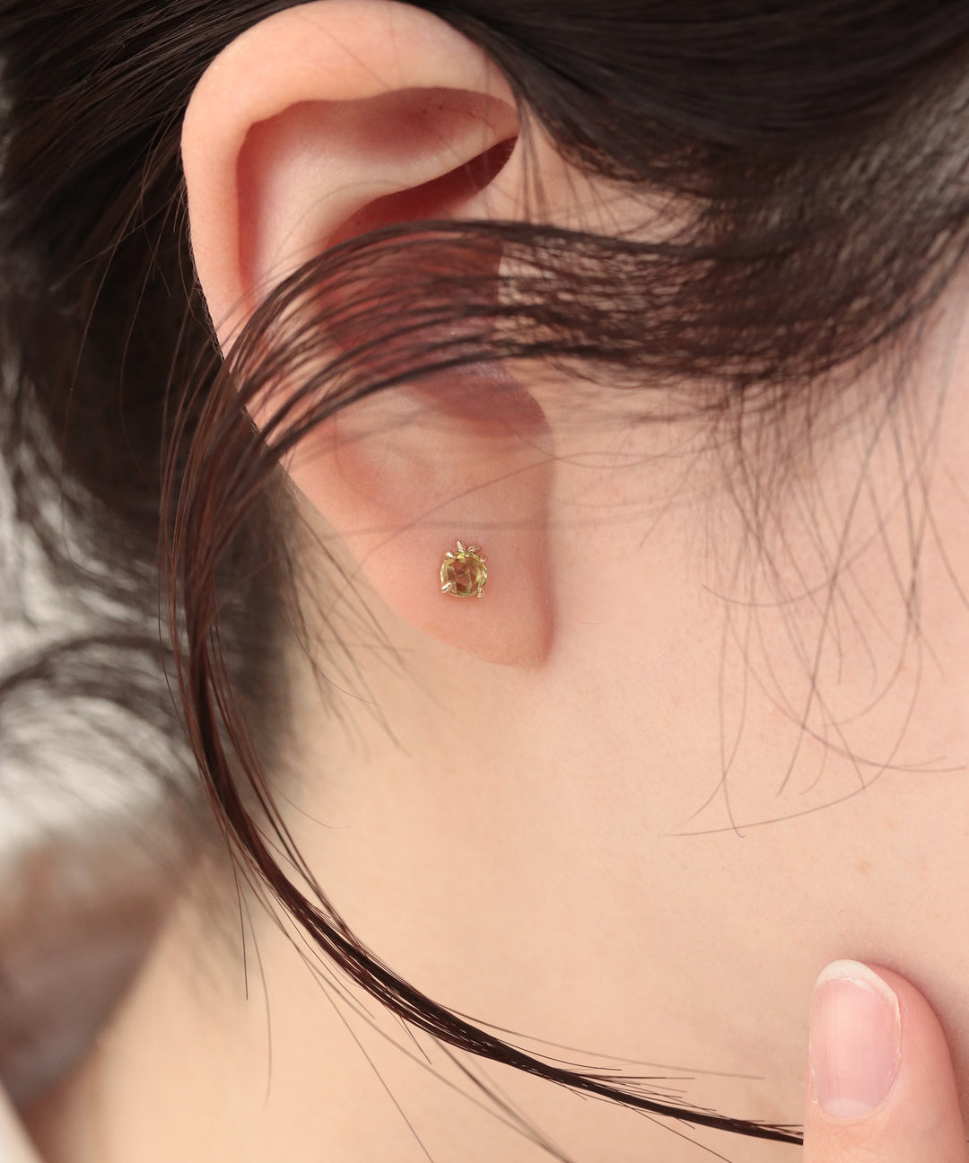 K10 Lucky U petit joie APPLE ピアス